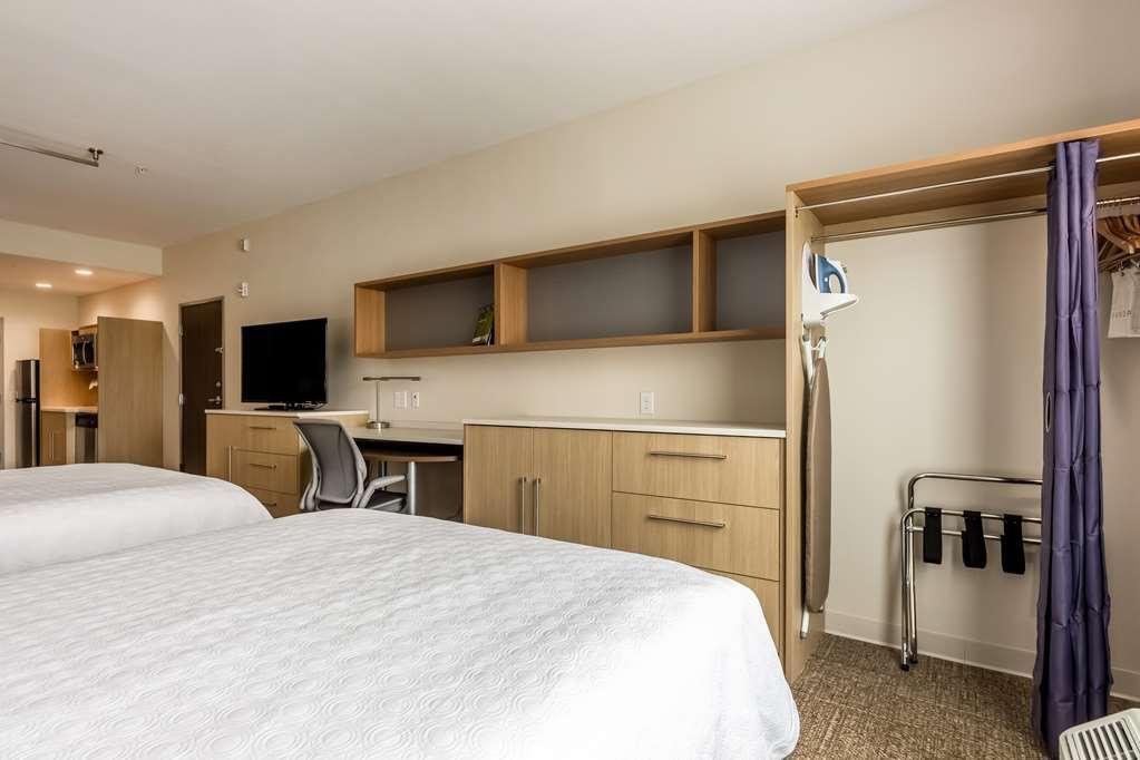 La Quinta Inn & Suites By Wyndham Northlake Ft. Worth Elizabethtown Exterior photo